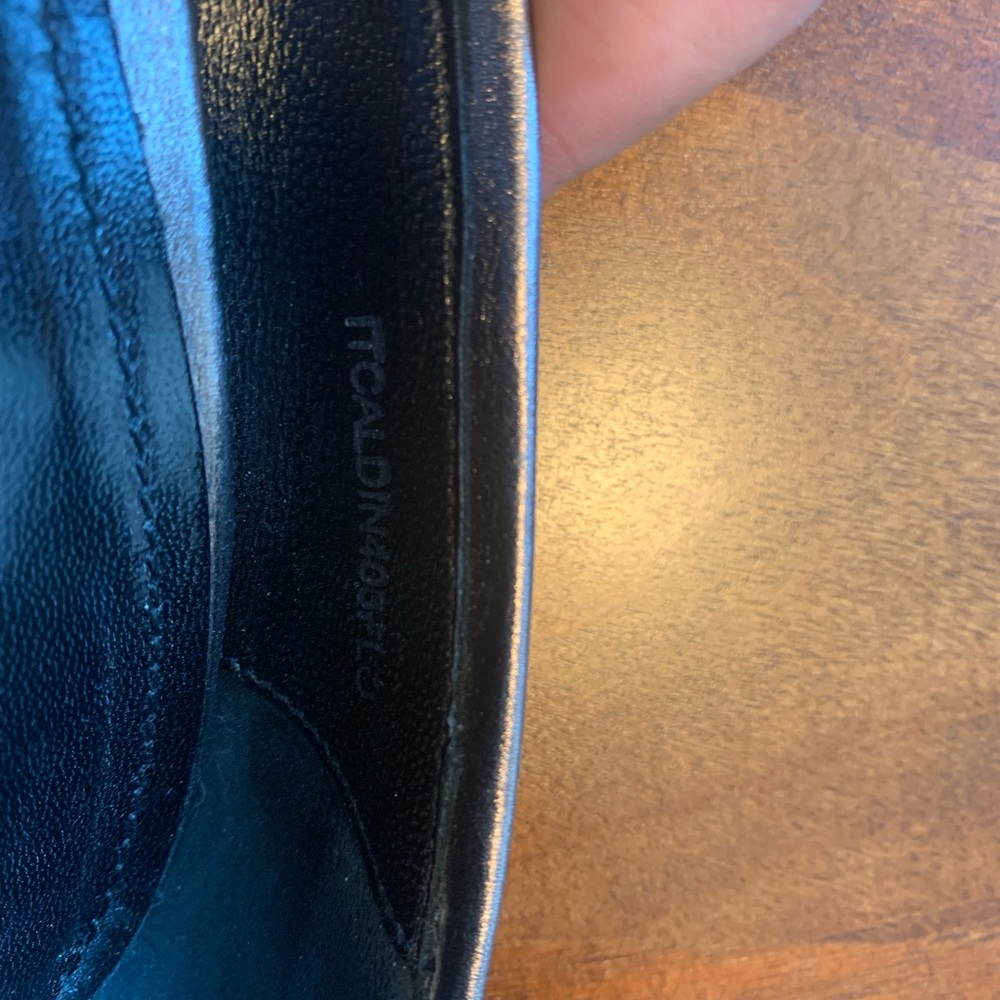 Authentic Used Burberry Heels - Picture 5 of 6